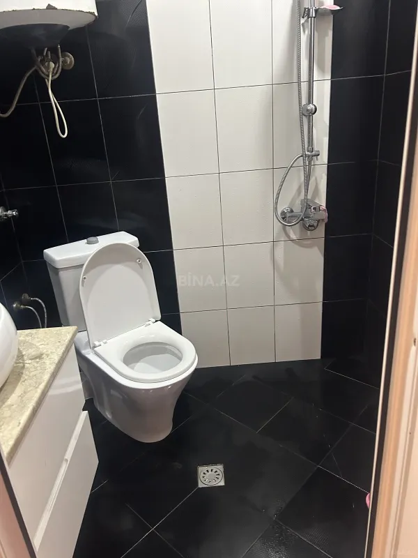 Satılır 4 otaqlı mənzil 90 m²
