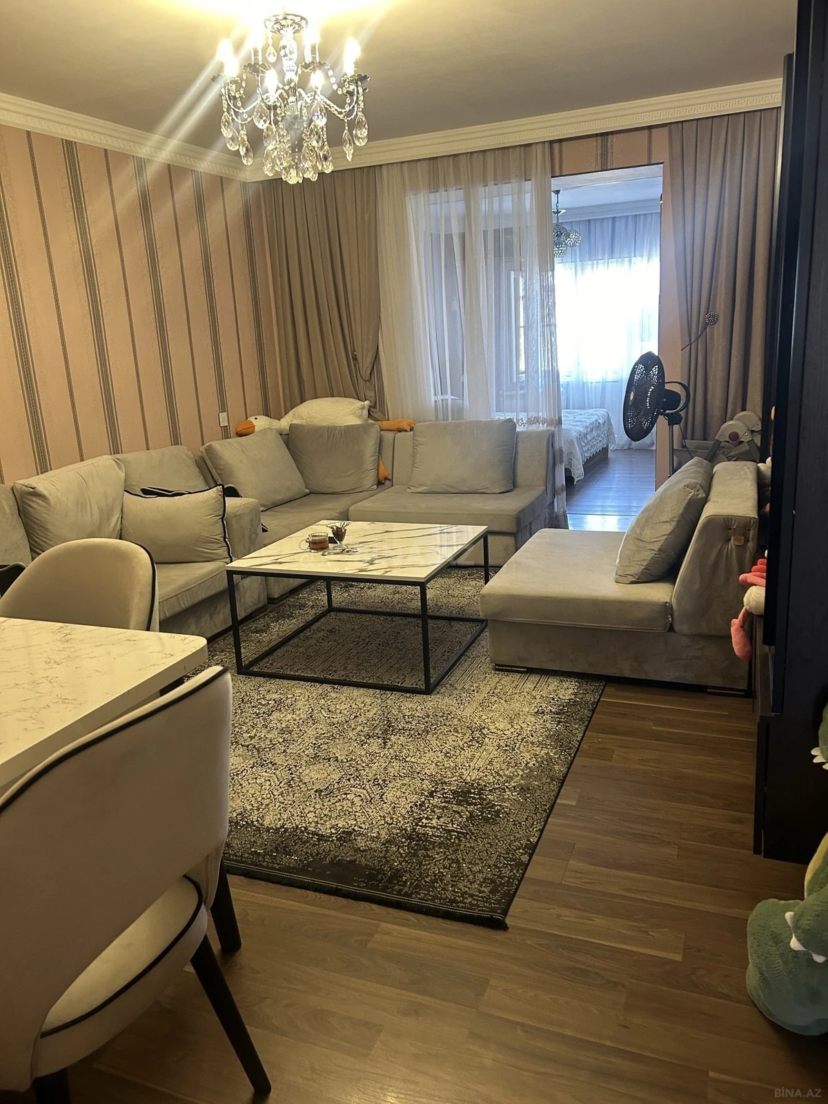 Satılır 4 otaqlı mənzil 90 m²