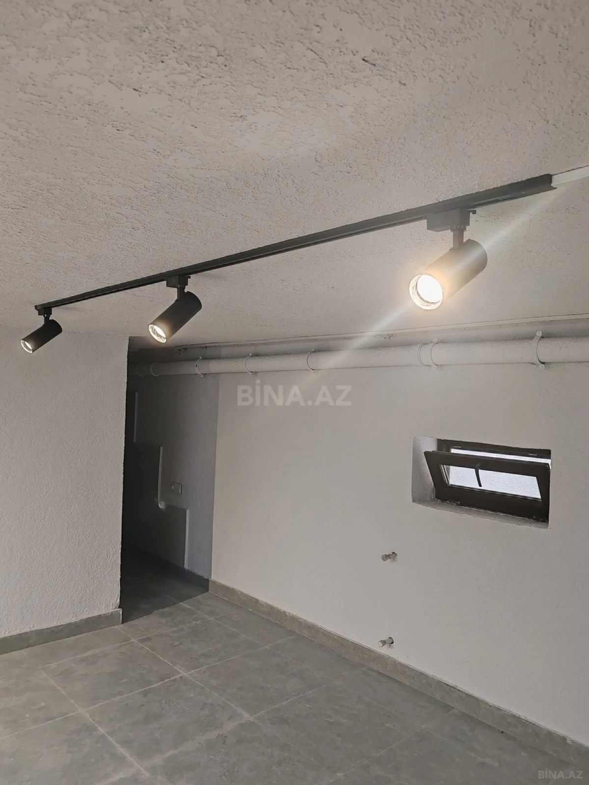 Satılır 5 otaqlı həyət evi 354 m²