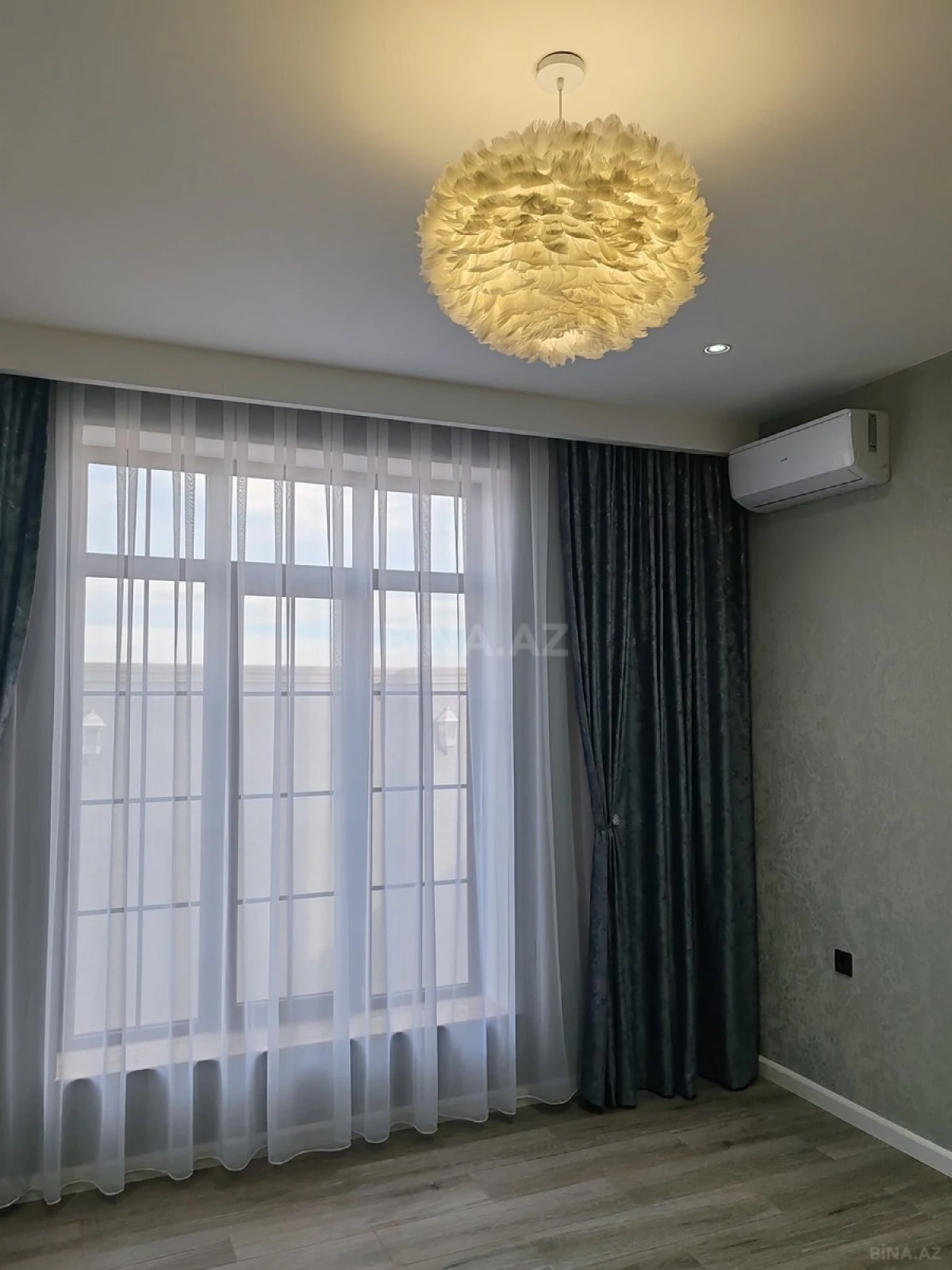Satılır 5 otaqlı həyət evi 354 m²