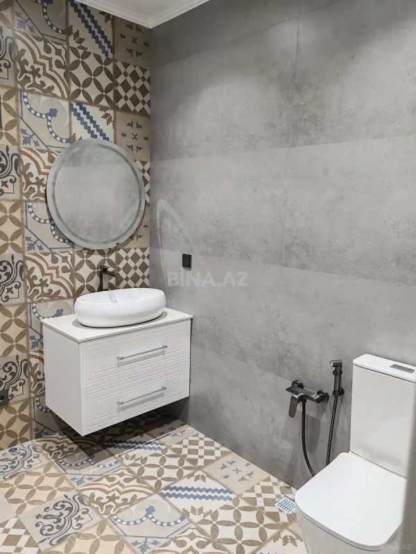 Satılır 5 otaqlı həyət evi 354 m²