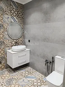 Satılır 5 otaqlı həyət evi 354 m²