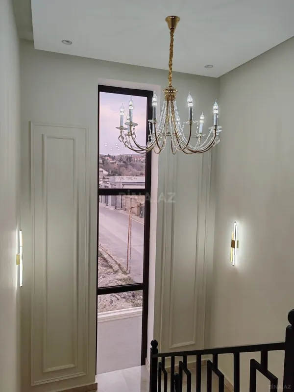 Satılır 5 otaqlı həyət evi 354 m²