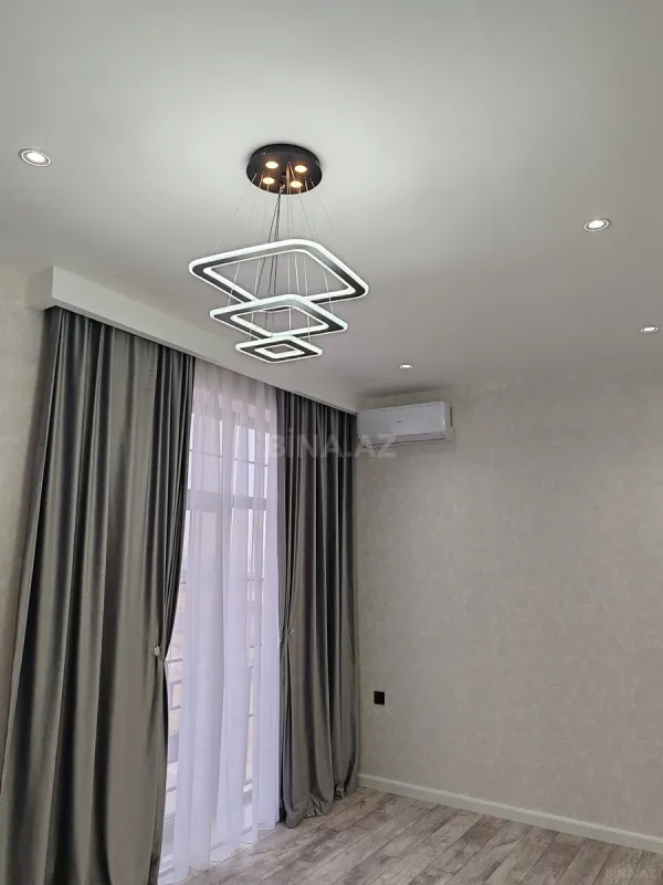 Satılır 5 otaqlı həyət evi 354 m²