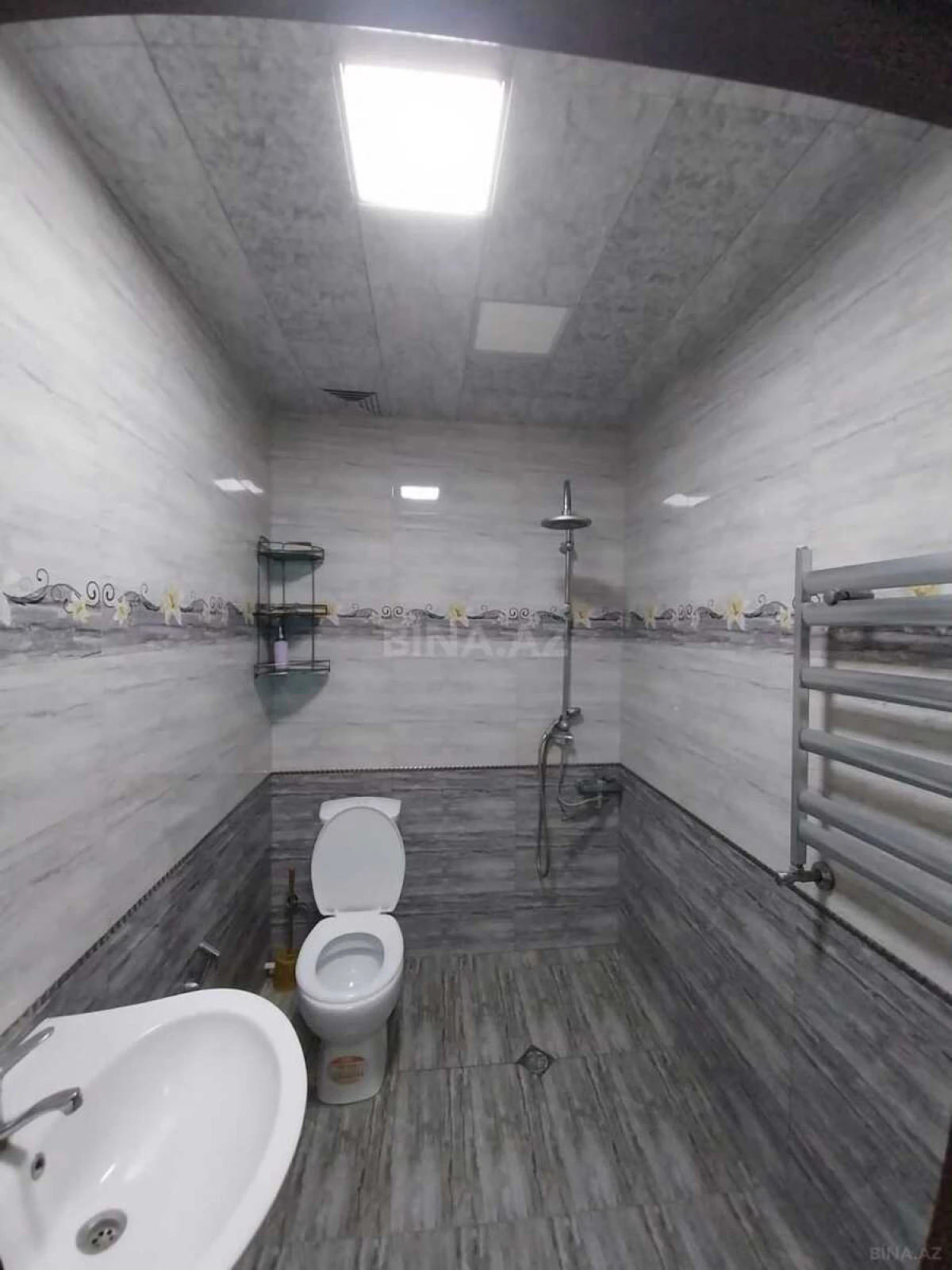 Satılır 2 otaqlı mənzil 58 m²