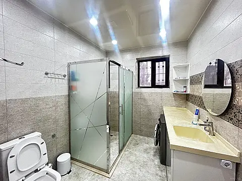 Satılır 4 otaqlı həyət evi 154.6 m²