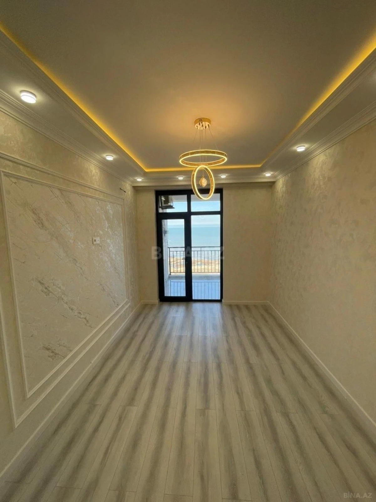 Satılır 2 otaqlı mənzil 66 m²