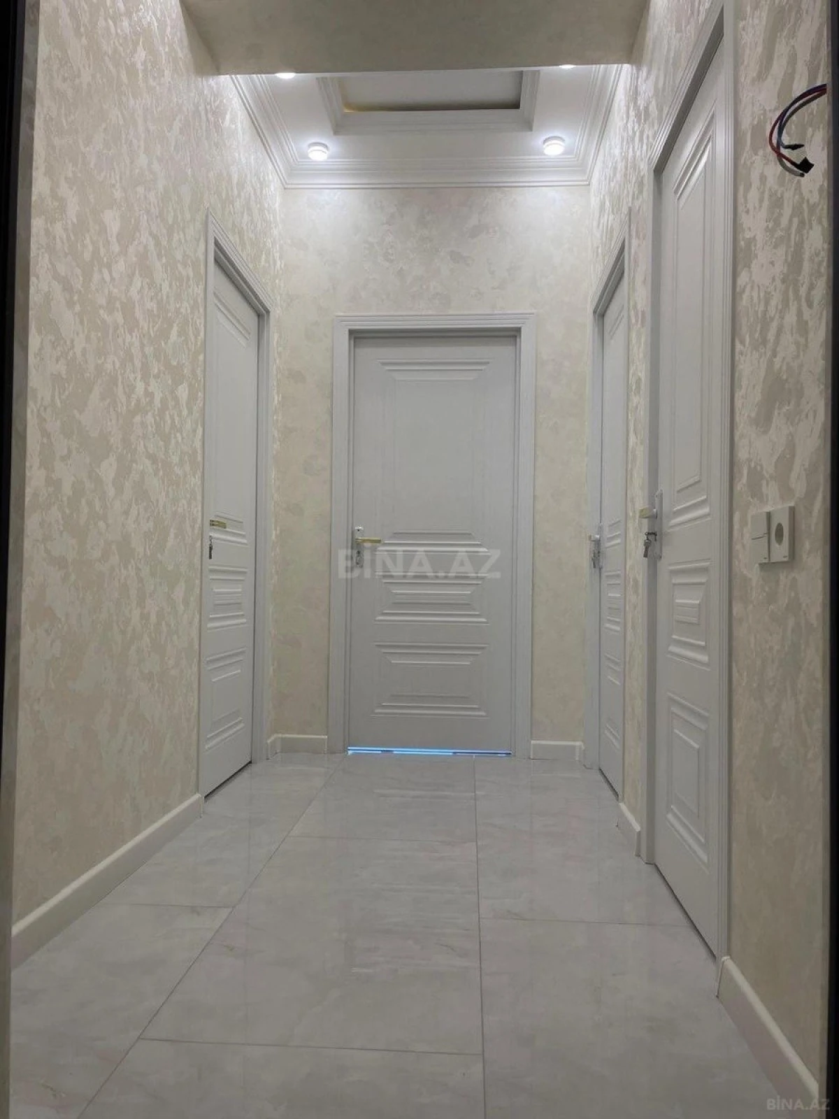 Satılır 2 otaqlı mənzil 66 m²