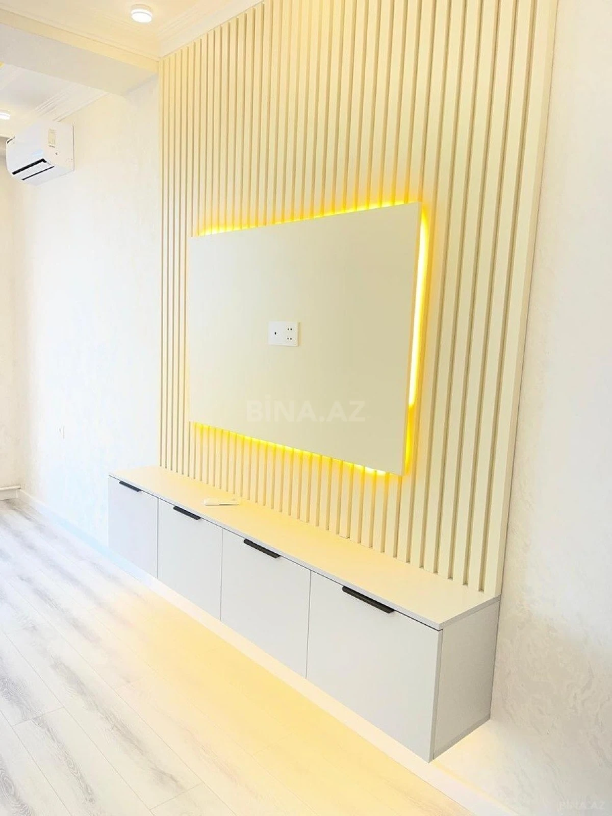 Satılır 2 otaqlı mənzil 66 m²