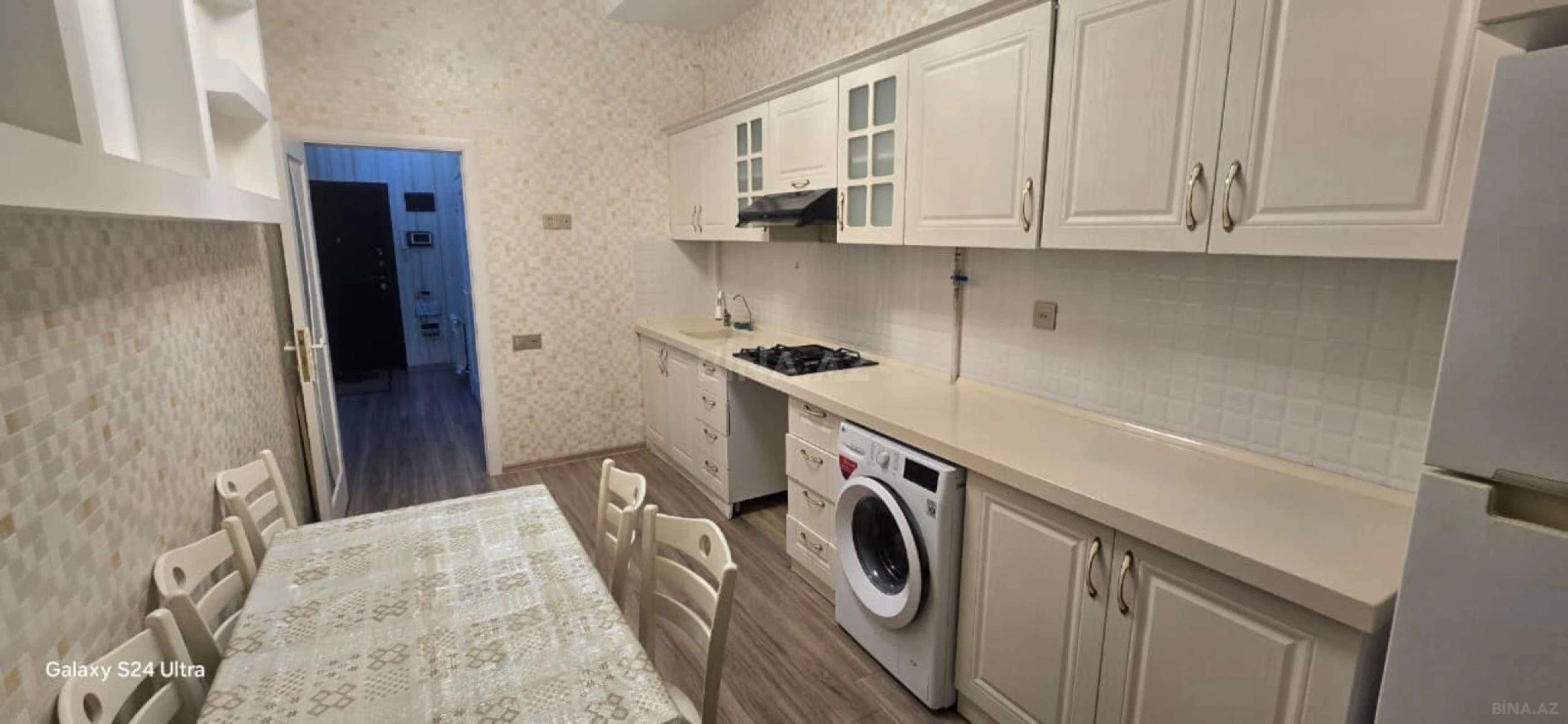 Kirayə verilir 2 otaqlı mənzil 65 m²