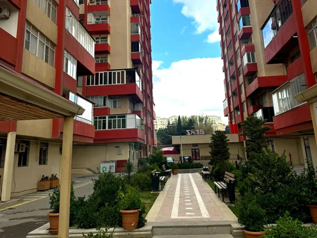 Kirayə verilir 2 otaqlı mənzil 65 m²