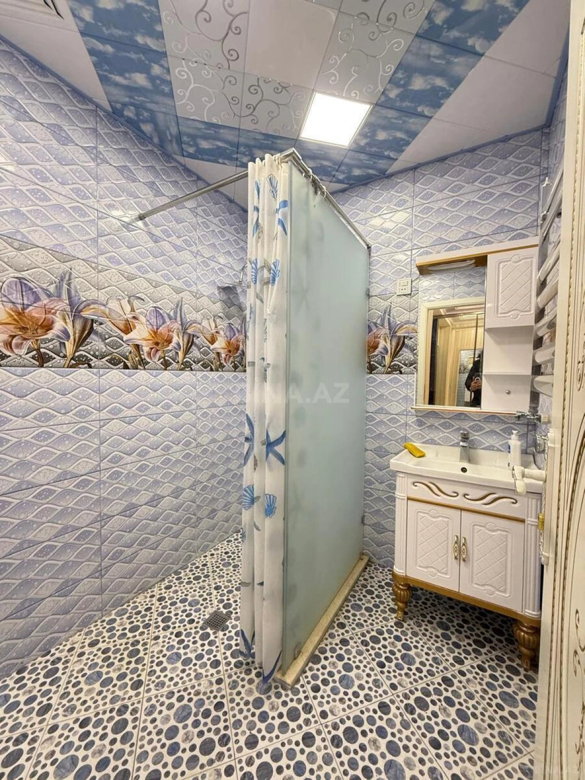 Satılır 2 otaqlı mənzil 65 m²