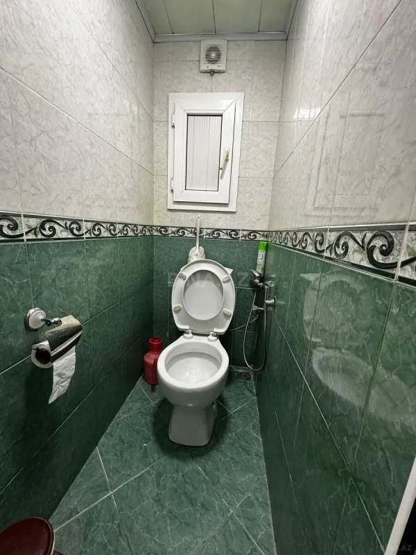Satılır 5 otaqlı mənzil 120 m²