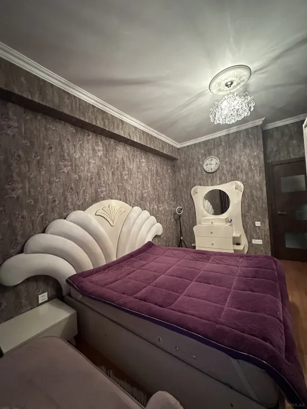 Satılır 2 otaqlı mənzil 67 m²