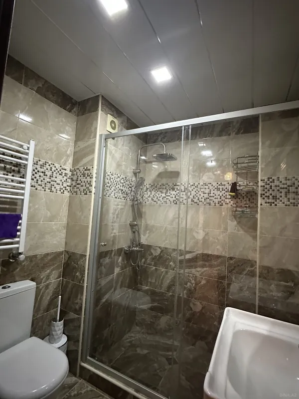 Satılır 2 otaqlı mənzil 67 m²