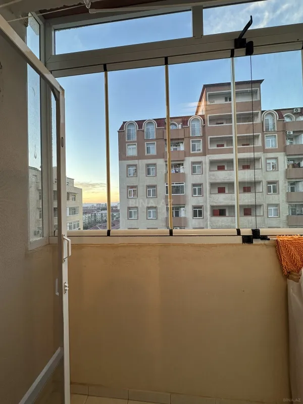 Satılır 2 otaqlı mənzil 67 m²