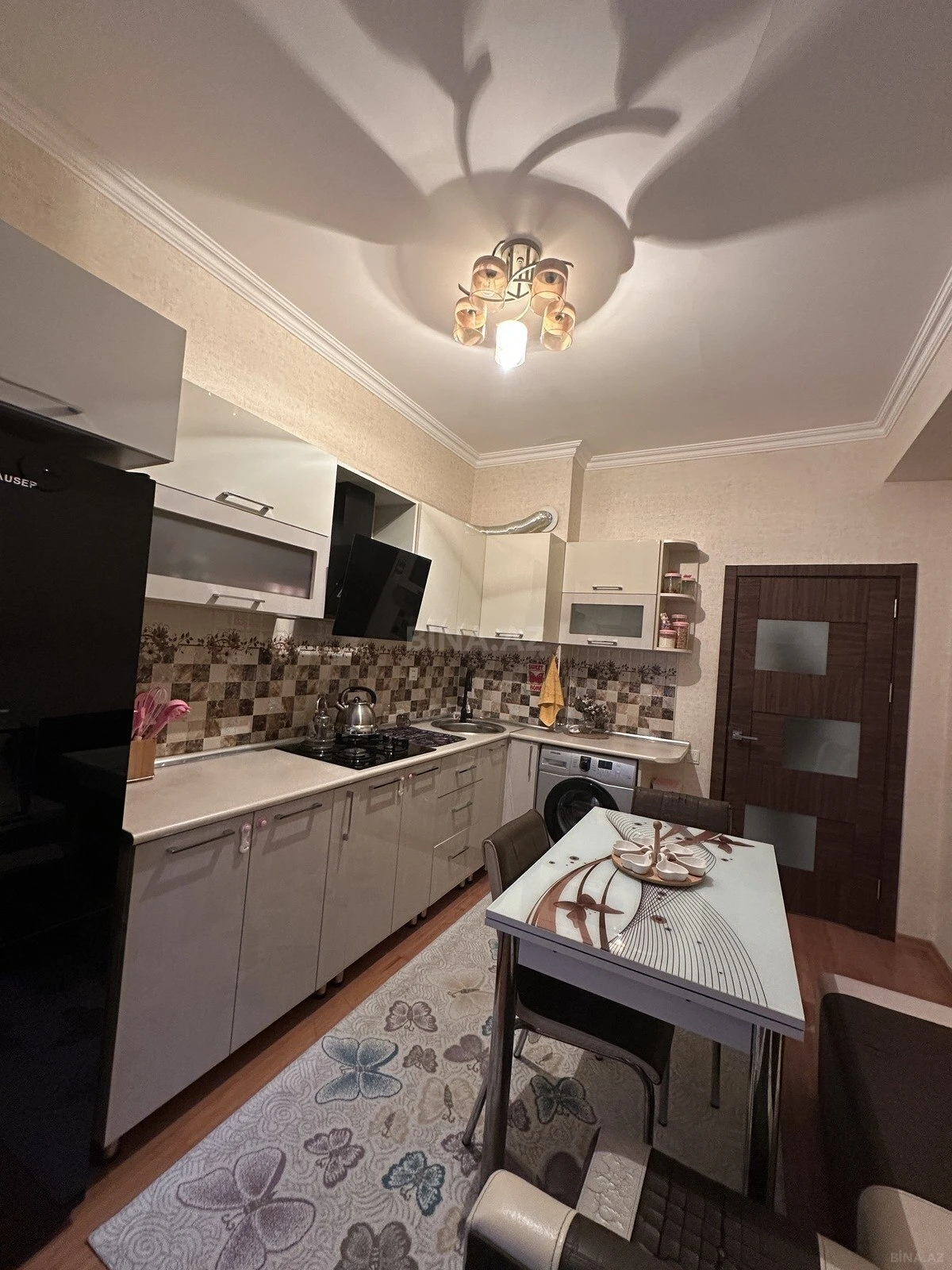 Satılır 2 otaqlı mənzil 67 m²