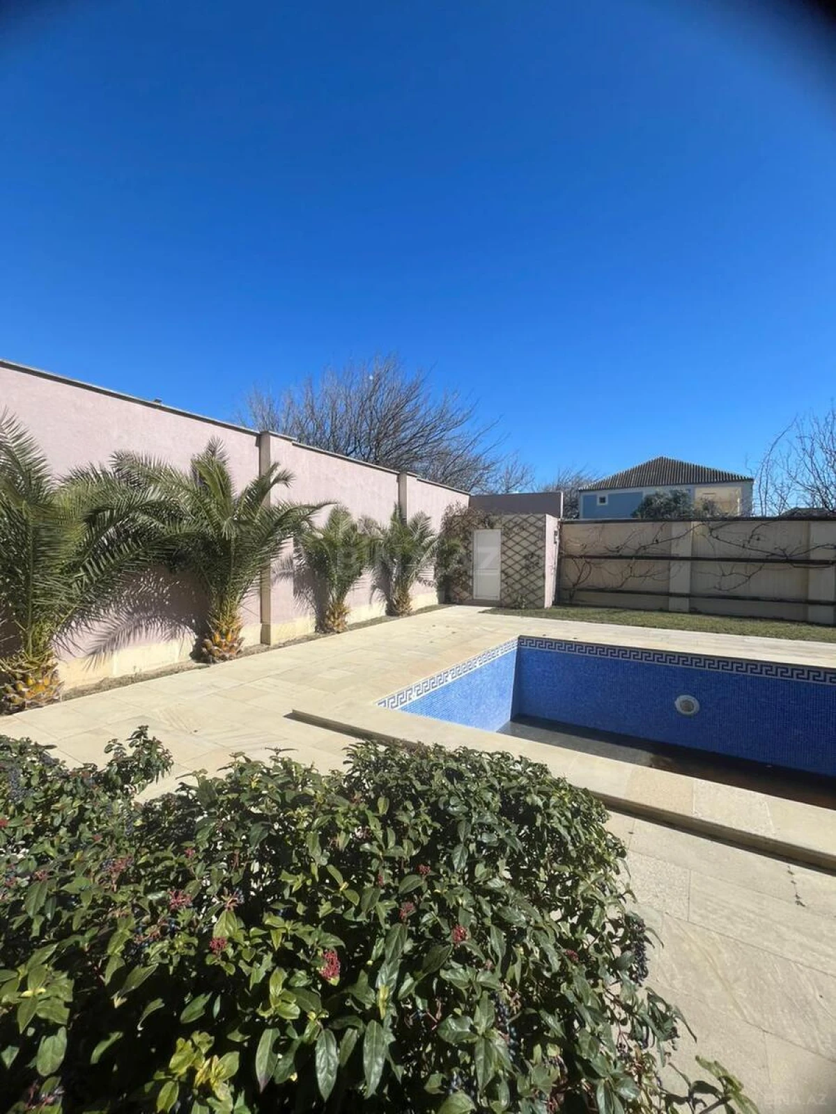 Satılır 4 otaqlı həyət evi 180 m²