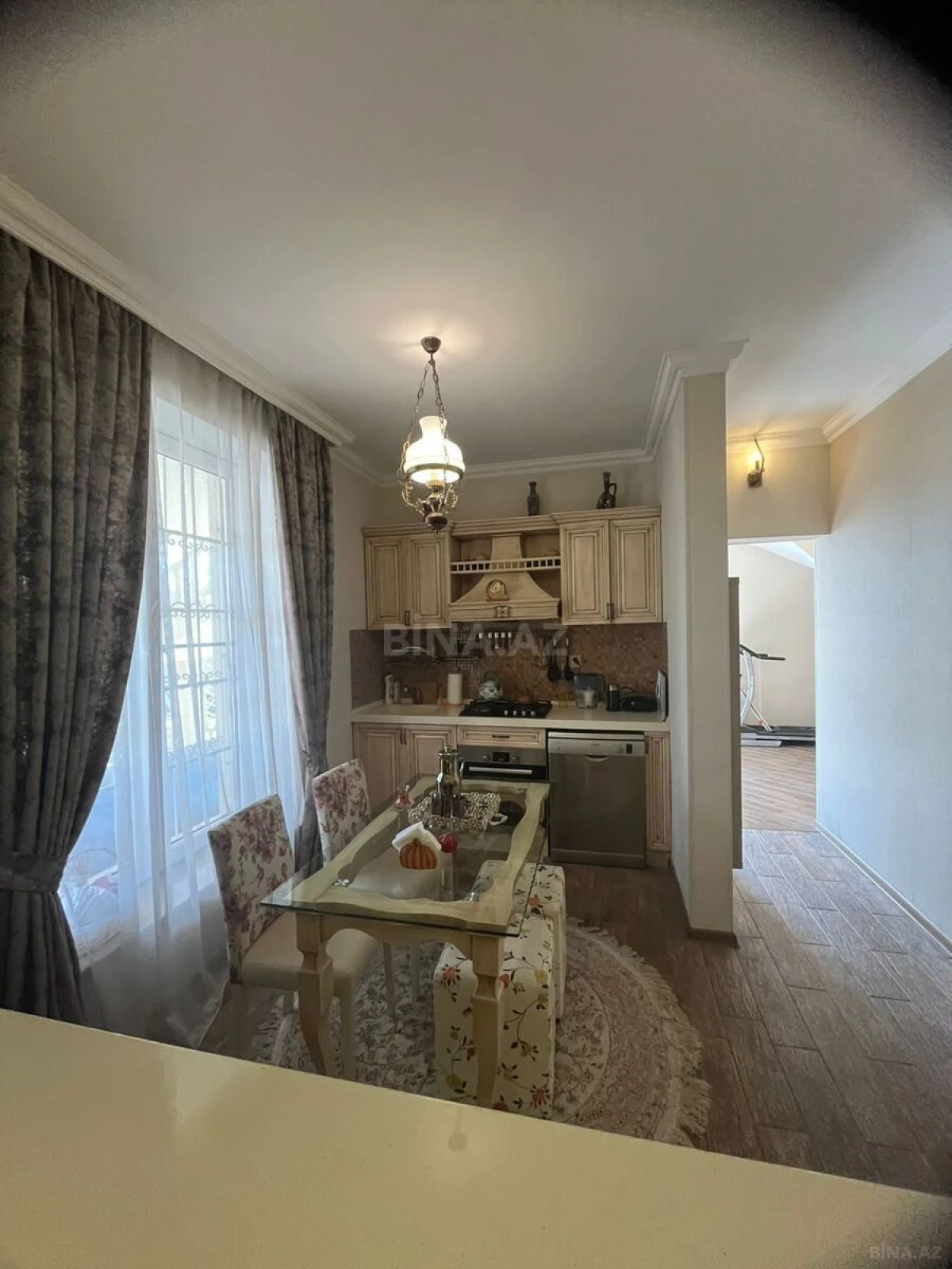 Satılır 4 otaqlı həyət evi 180 m²