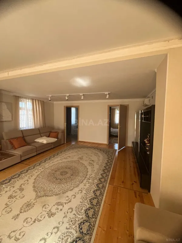 Satılır 4 otaqlı həyət evi 180 m²