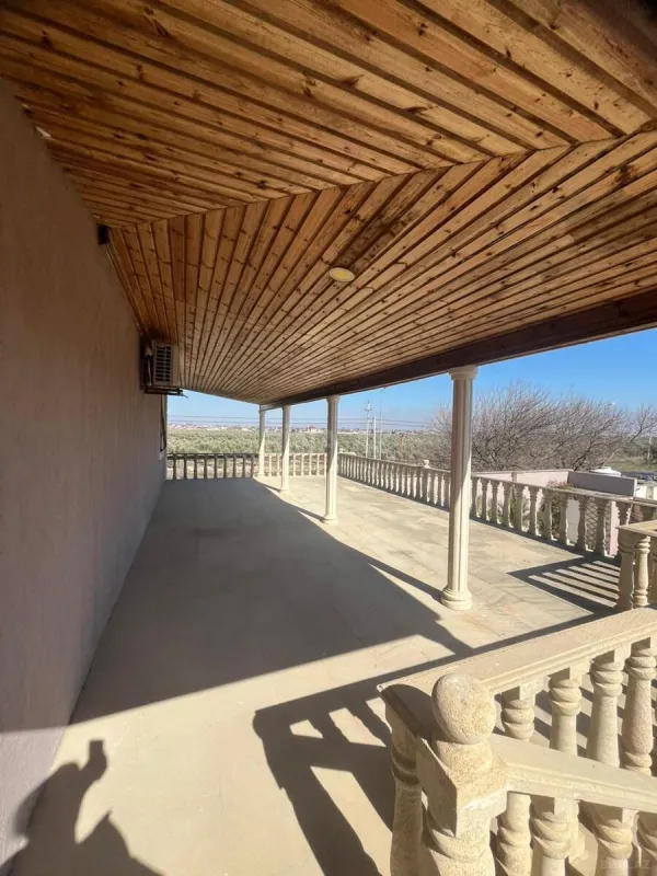 Satılır 4 otaqlı həyət evi 180 m²