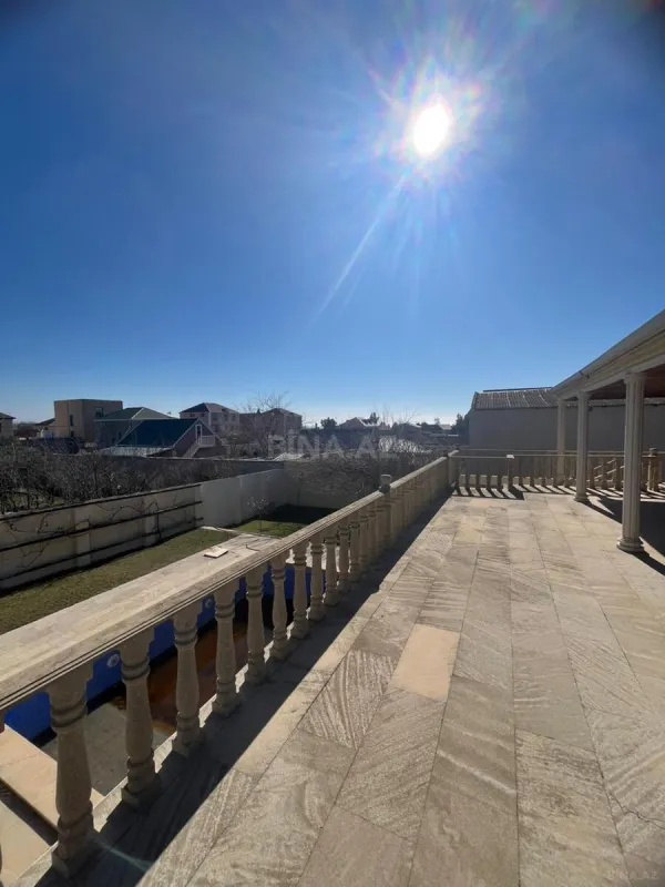 Satılır 4 otaqlı həyət evi 180 m²