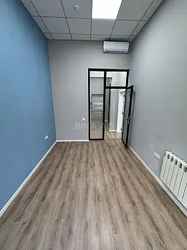 Kirayə verilir 1 otaqlı ofis 20 m²