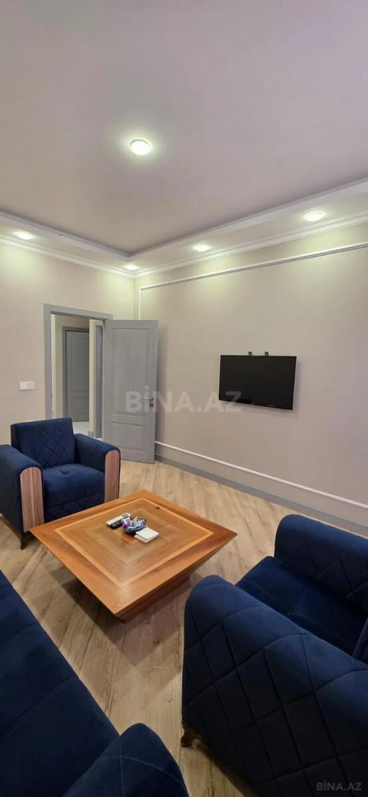 Kirayə verilir 2 otaqlı mənzil 85 m²
