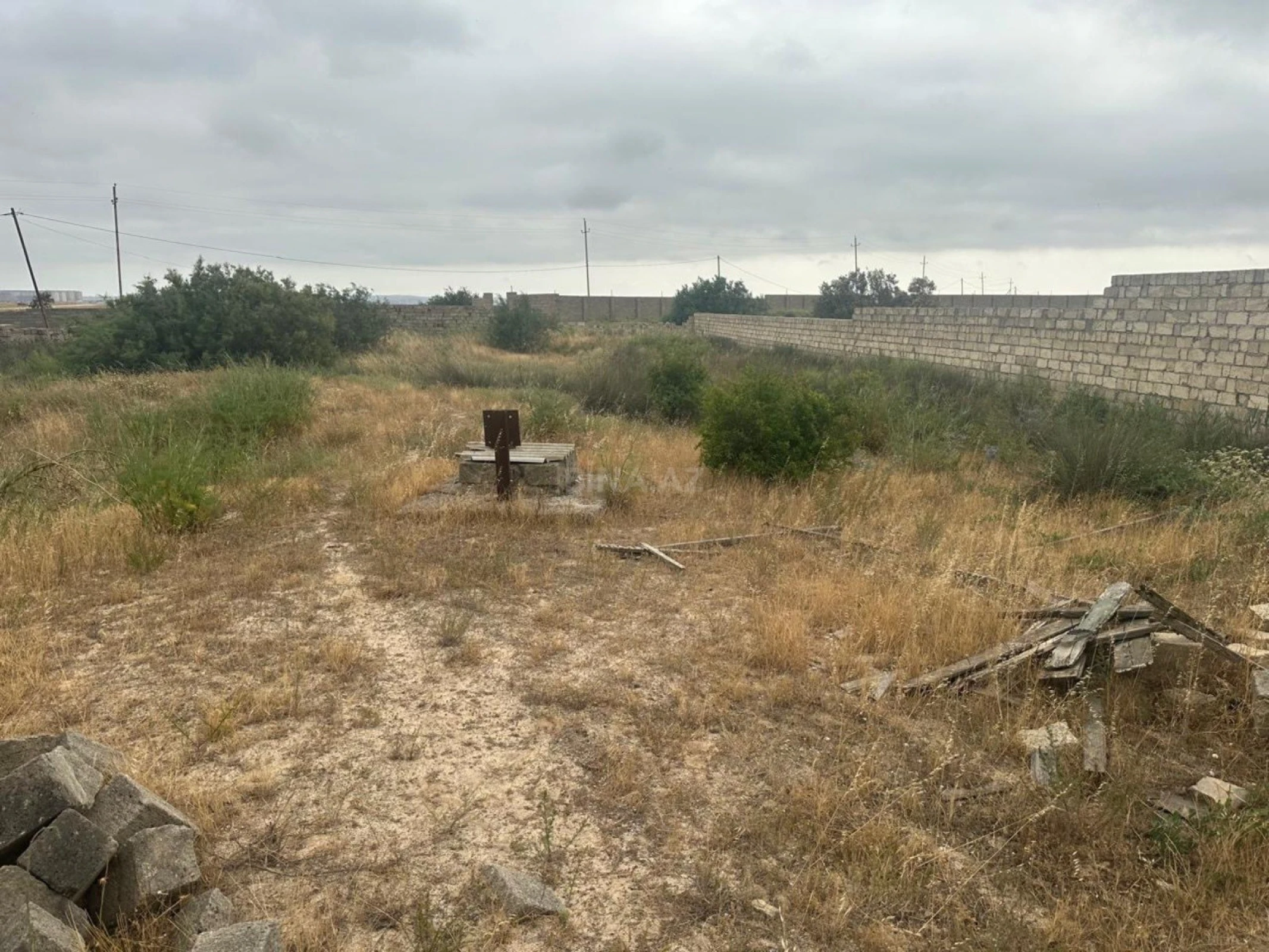 Satılır torpaq sahəsi 25 m²