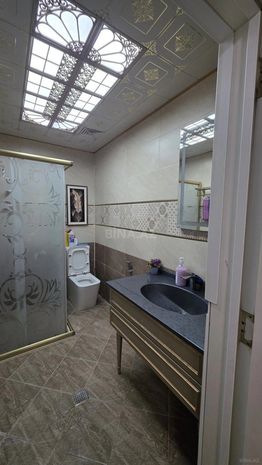 Satılır 4 otaqlı mənzil 99 m²