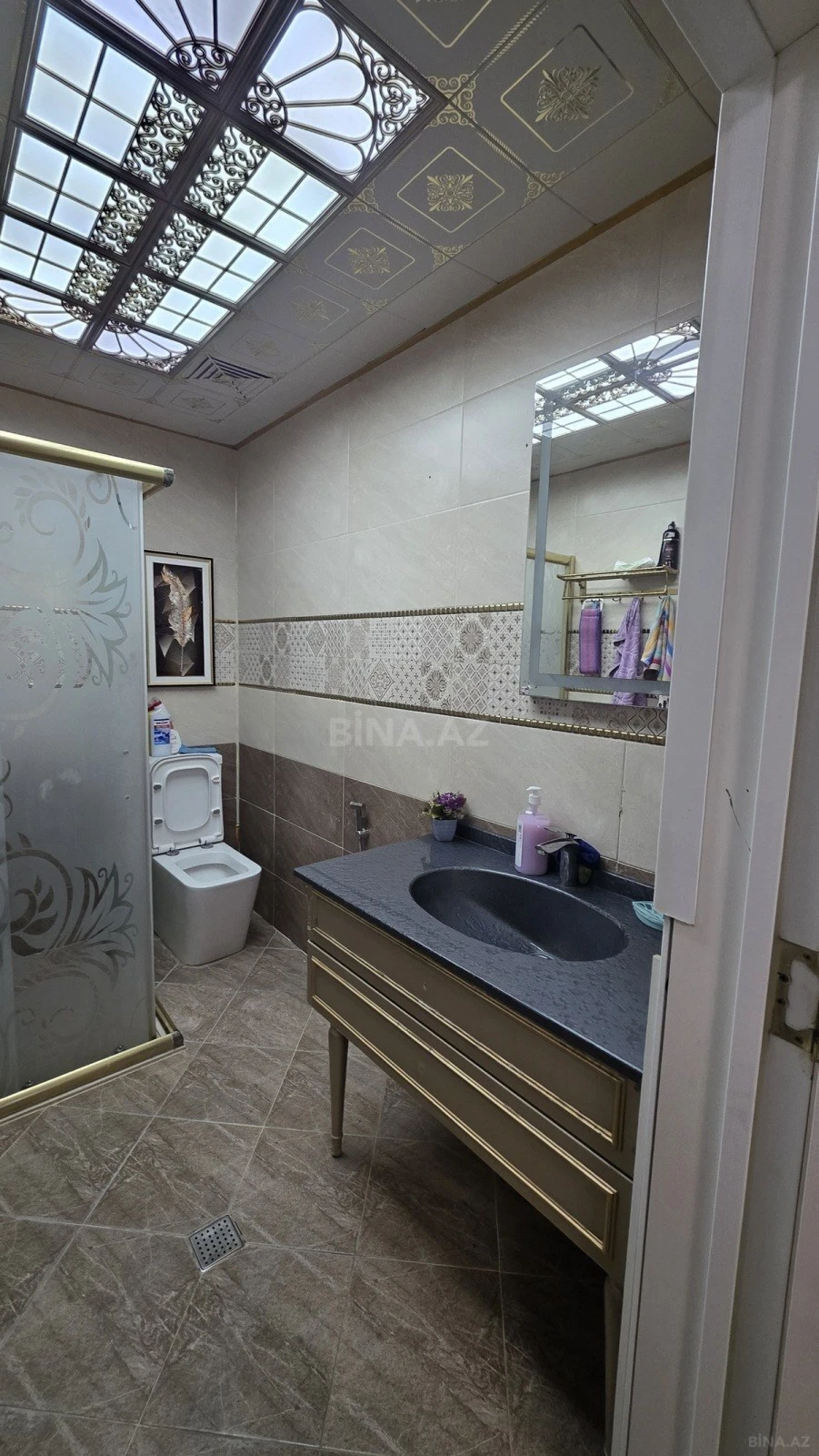 Satılır 4 otaqlı mənzil 99 m²