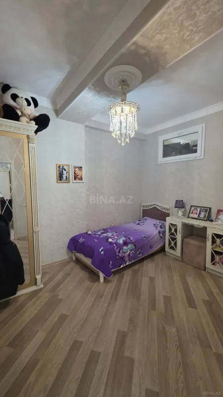 Satılır 4 otaqlı mənzil 99 m²