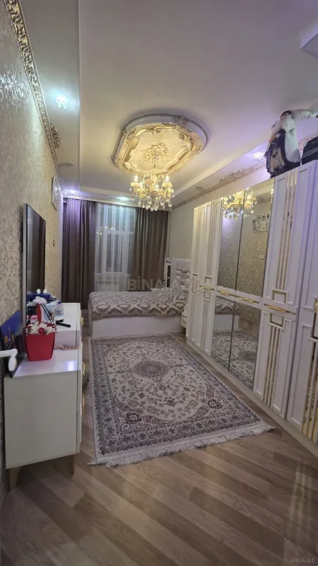 Satılır 4 otaqlı mənzil 99 m²