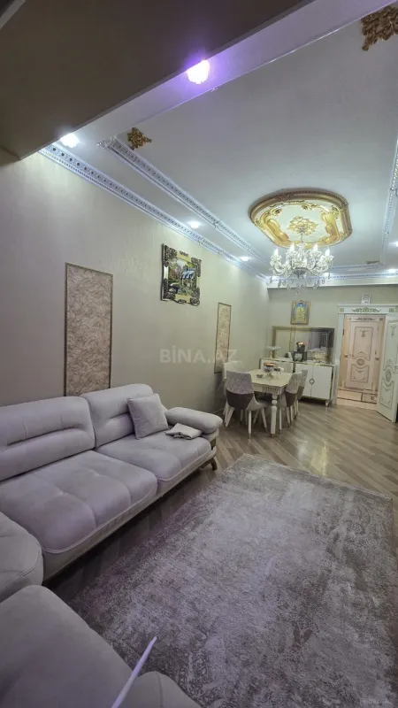 Satılır 4 otaqlı mənzil 99 m²