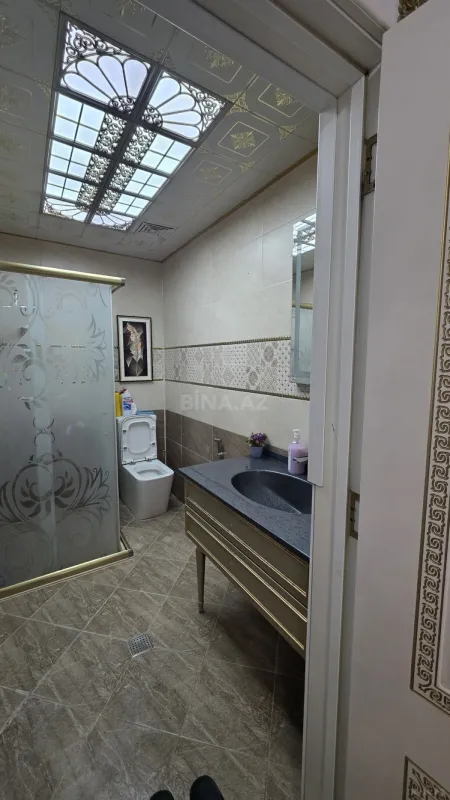 Satılır 4 otaqlı mənzil 99 m²