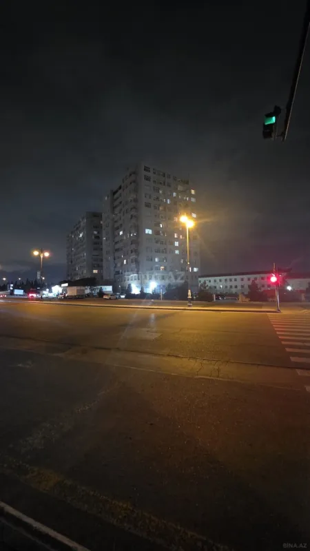 Satılır 4 otaqlı mənzil 99 m²