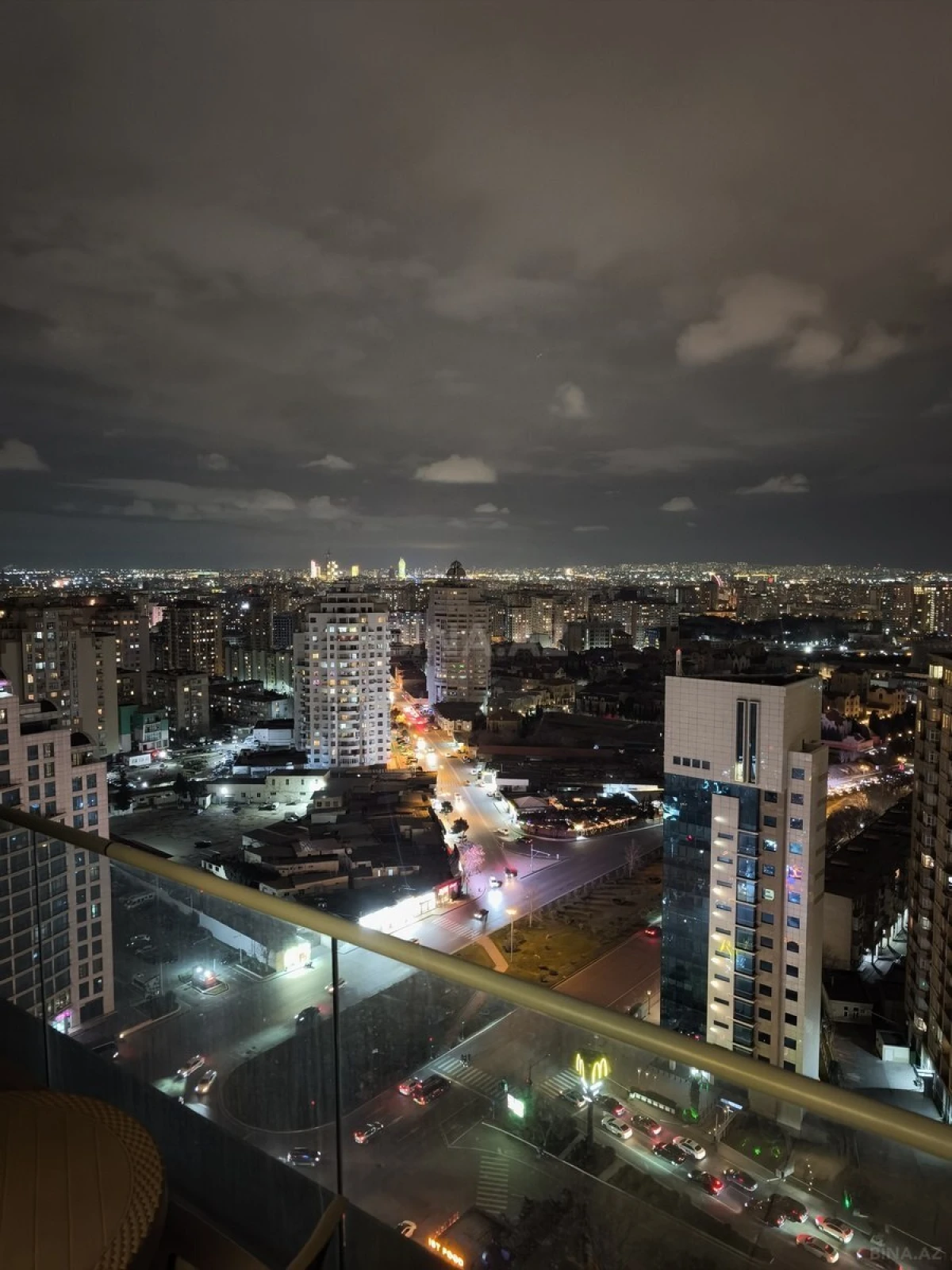 Kirayə verilir 3 otaqlı mənzil 110 m²