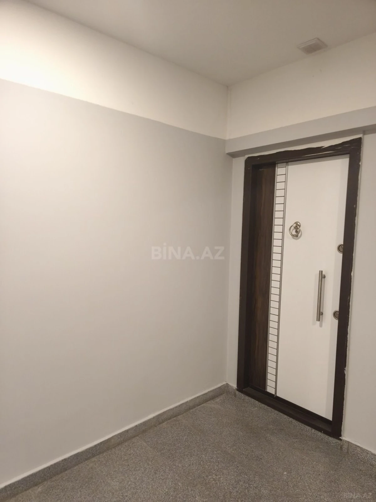 Kirayə verilir 3 otaqlı mənzil 110 m²