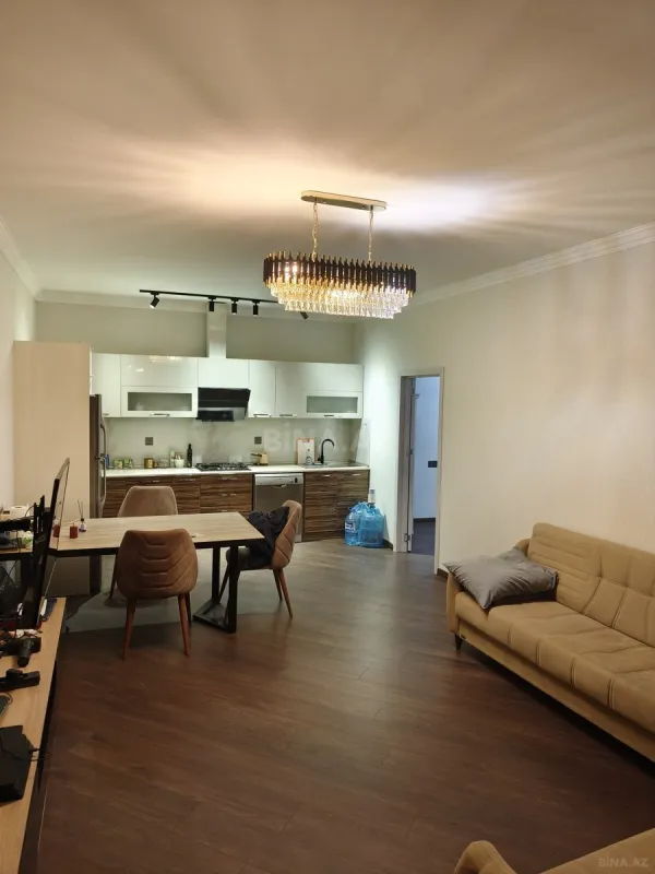 Kirayə verilir 3 otaqlı mənzil 110 m²