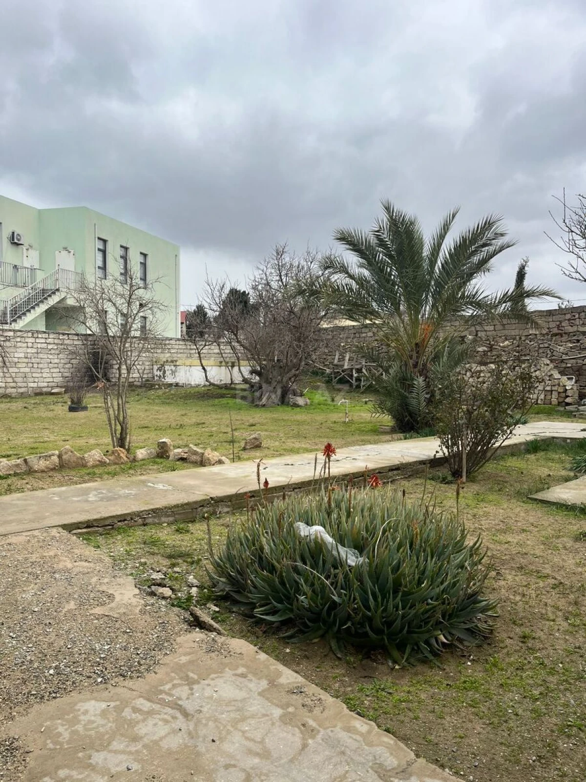 Satılır torpaq sahəsi 4 m²