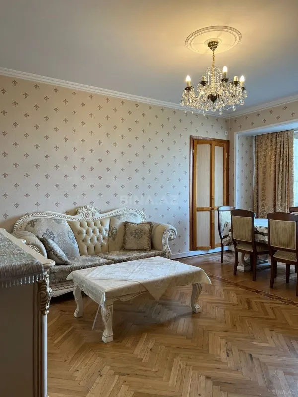 Kirayə verilir 3 otaqlı mənzil 75 m²