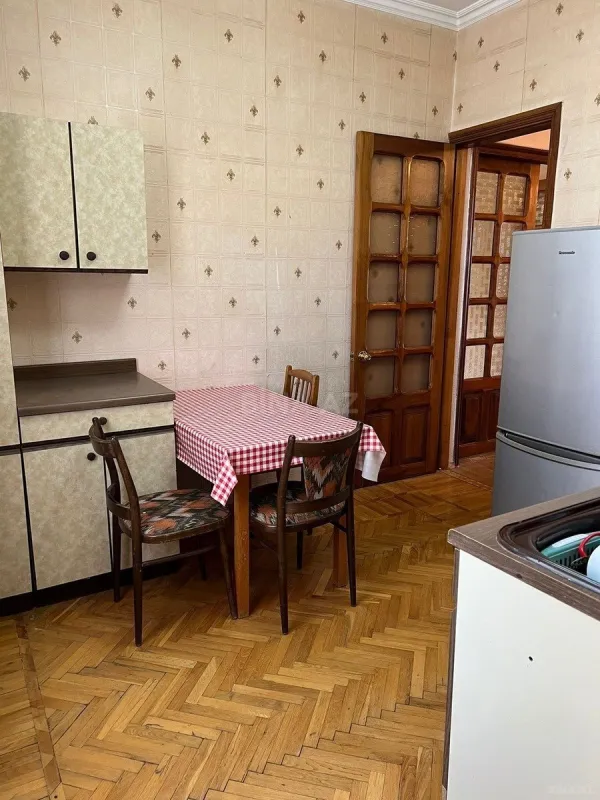 Kirayə verilir 3 otaqlı mənzil 75 m²