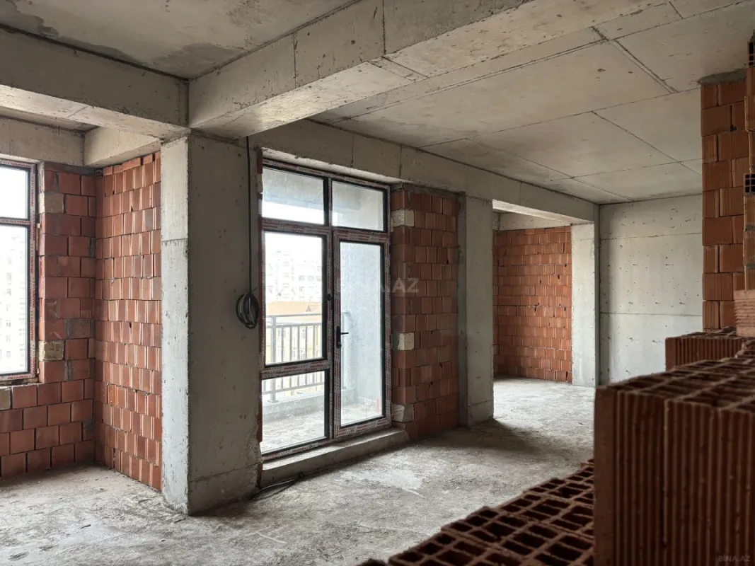 Satılır 2 otaqlı mənzil 85.7 m²