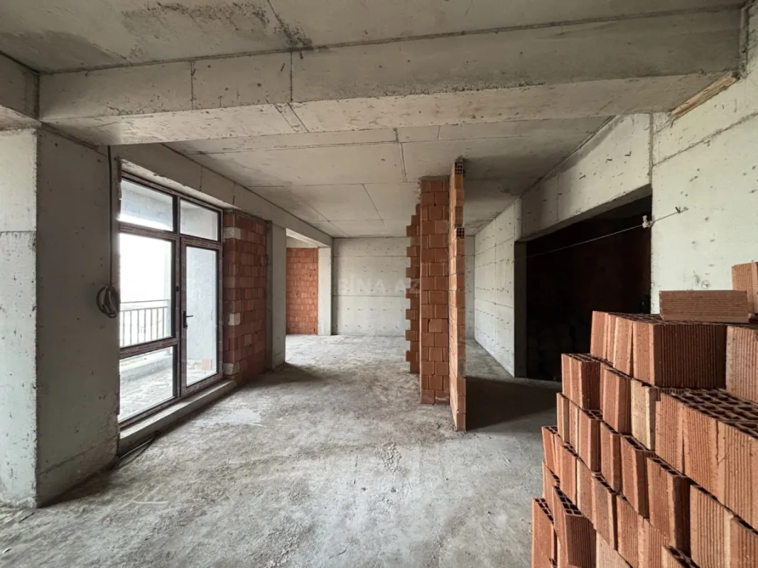 Satılır 2 otaqlı mənzil 85.7 m²