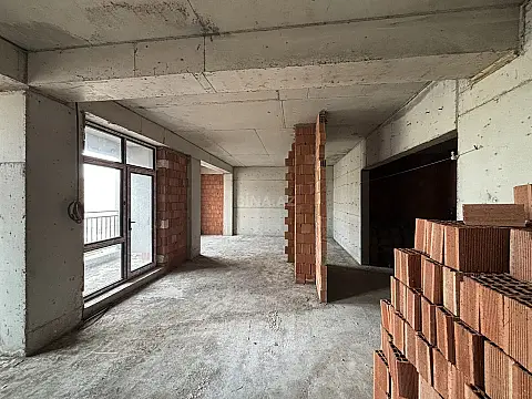Satılır 2 otaqlı mənzil 85.7 m²