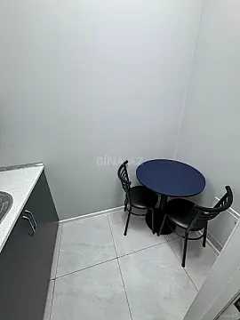 Kirayə verilir 1 otaqlı ofis 15 m²