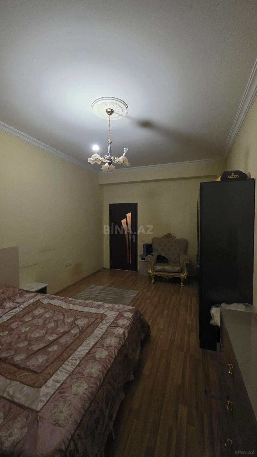 Satılır 2 otaqlı mənzil 92 m²