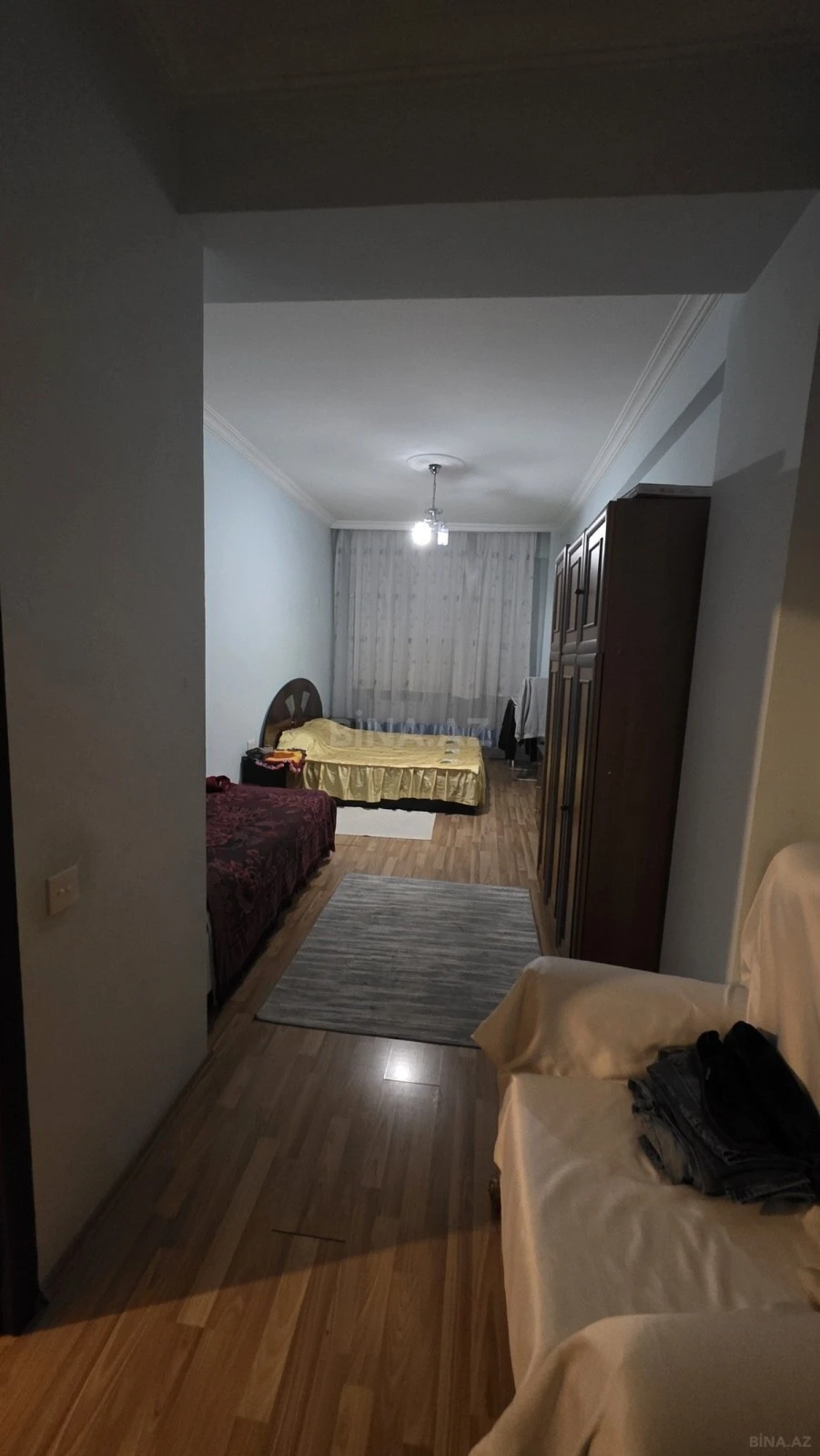 Satılır 2 otaqlı mənzil 92 m²
