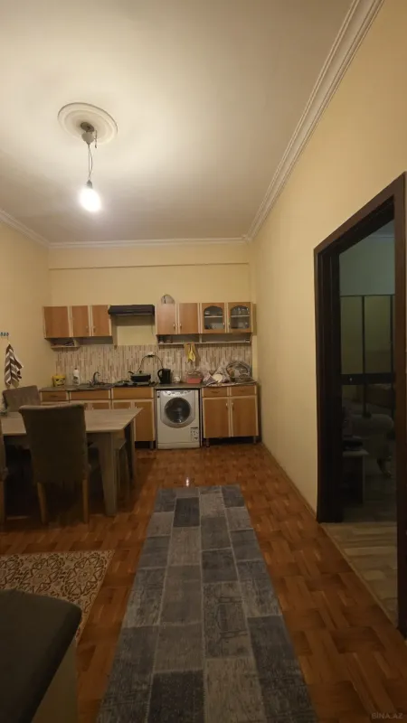 Satılır 2 otaqlı mənzil 92 m²
