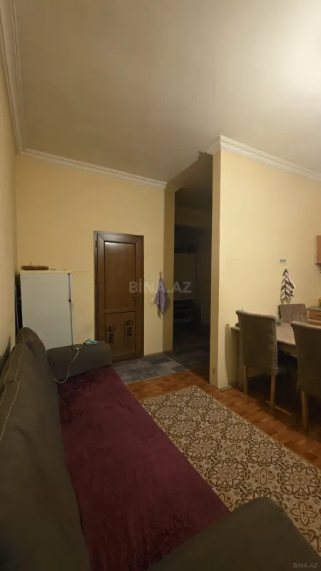 Satılır 2 otaqlı mənzil 92 m²